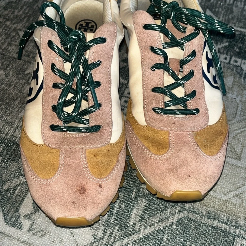 Tory Burch women’s Annie Nylon runners Cream and Tan Sneakers size 8